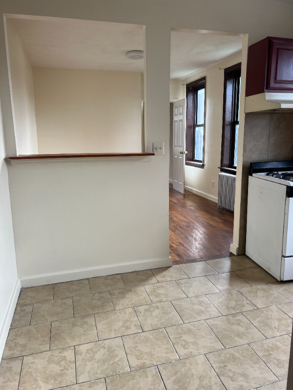 425 Rose Ave #10 - Photo 5 of 10