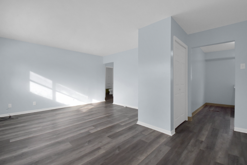 849 Wellington Boulevard #849 - Photo 2 of 11