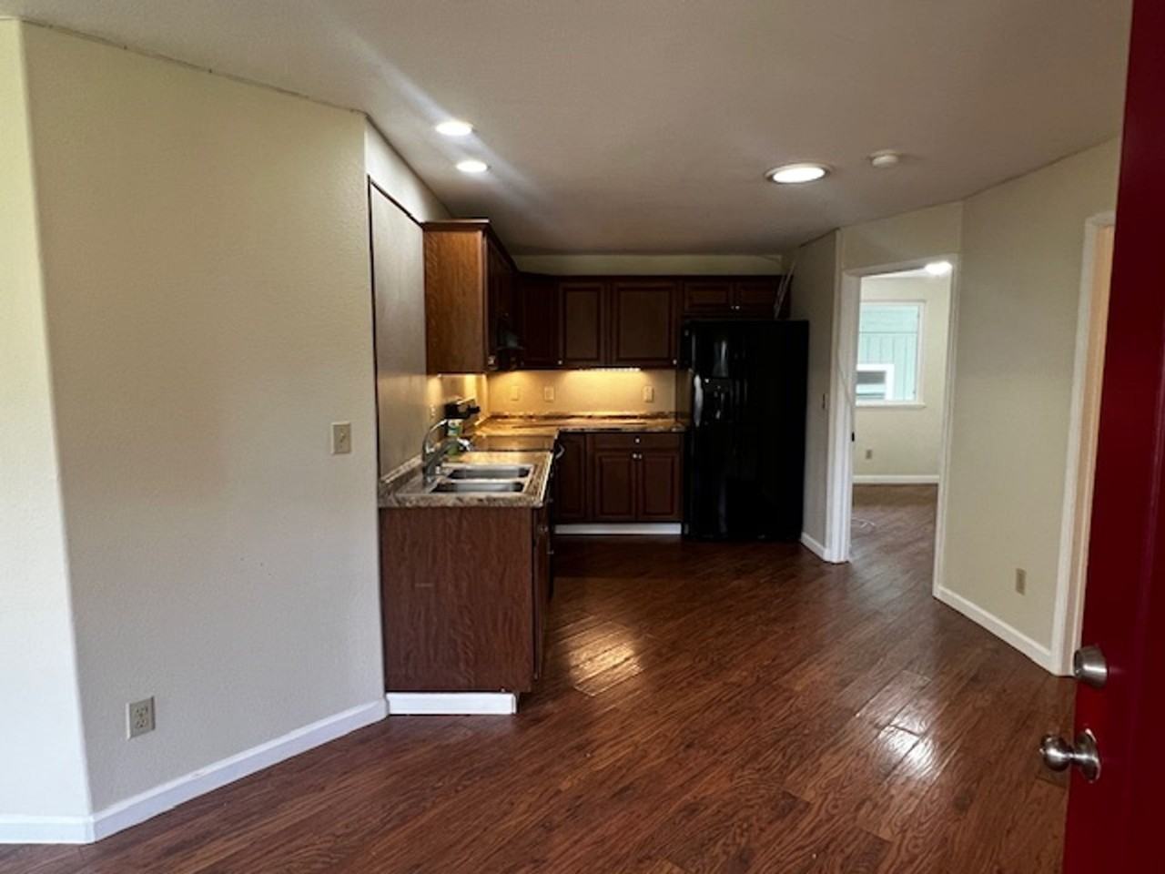 104  Lakeview - Photo 7 of 7