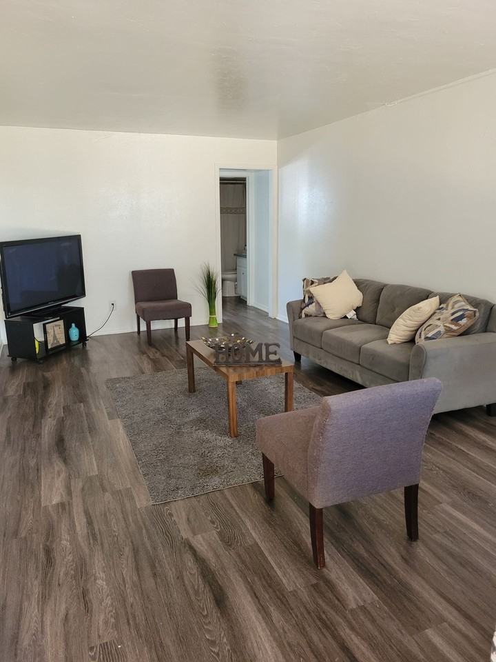 Villa Verde Apartments - Photo 3 of 21