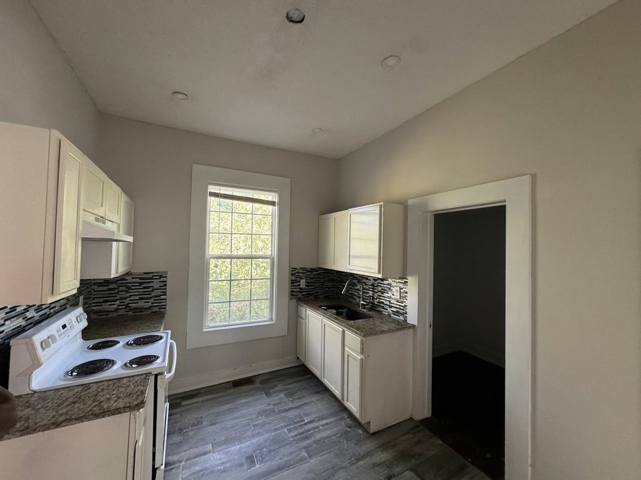 118 North 14th Street - Photo 7 of 9