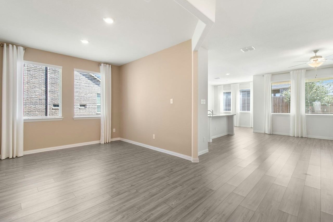 168 Chamberlain Drive - Photo 5 of 41