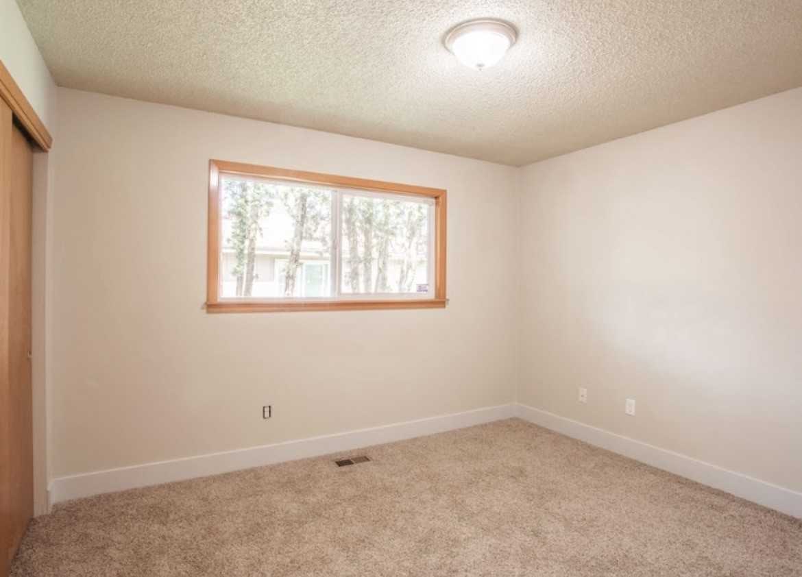 9650 Se 75th Ave #NA - Photo 2 of 20