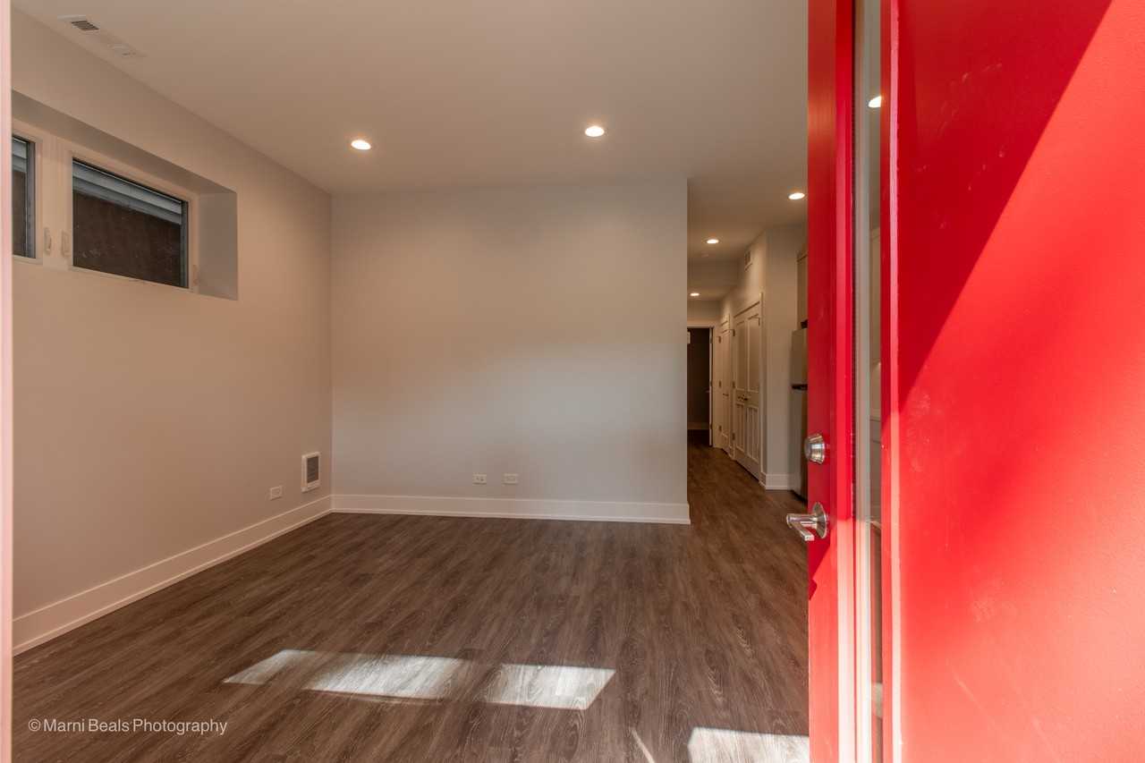 6322 S Rhodes Ave - Photo 6 of 6