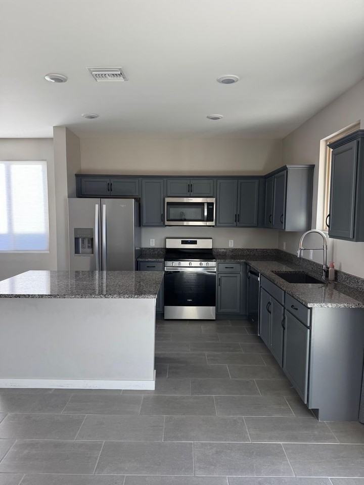 7591 E 35th Ln - Photo 3 of 17