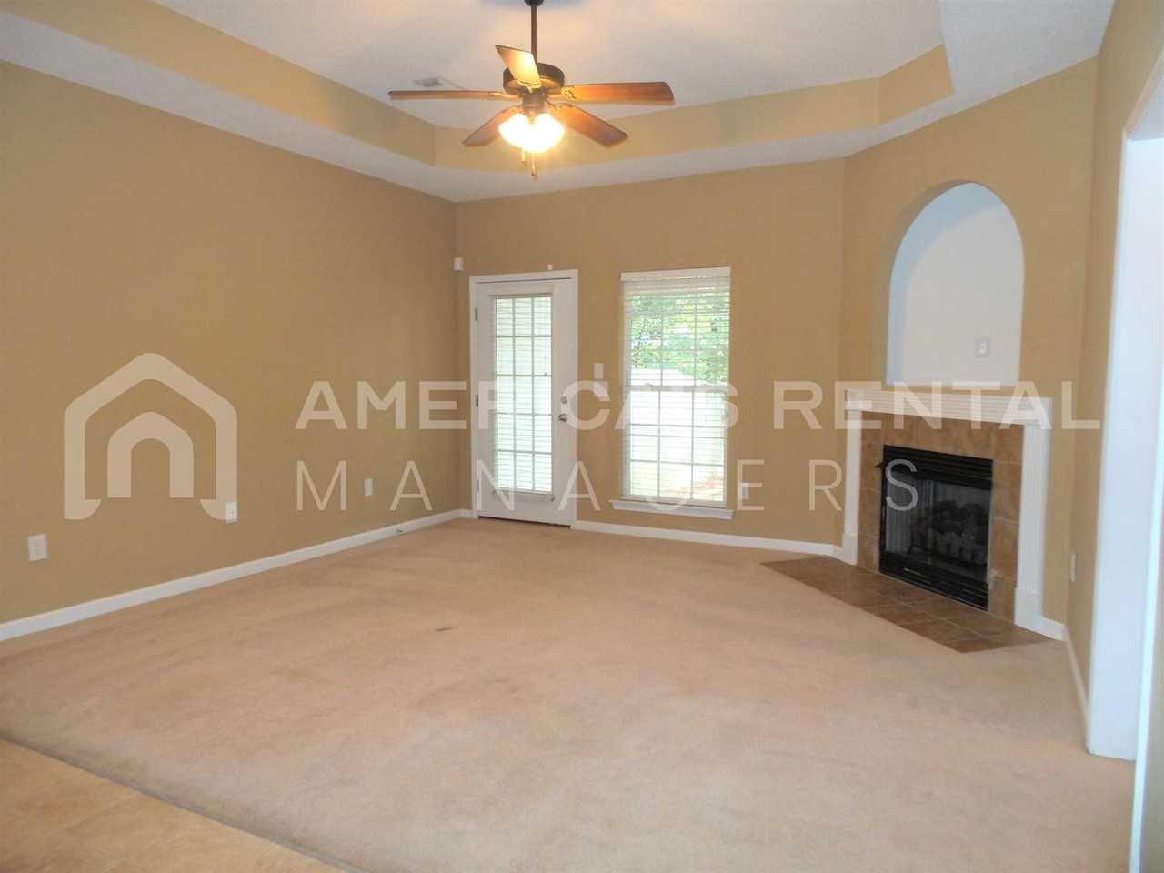 6704 Covington Villas Dr - Photo 3 of 14