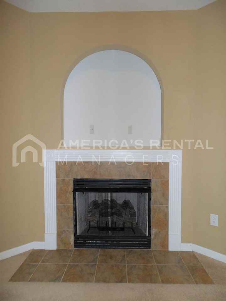 6704 Covington Villas Dr - Photo 4 of 14