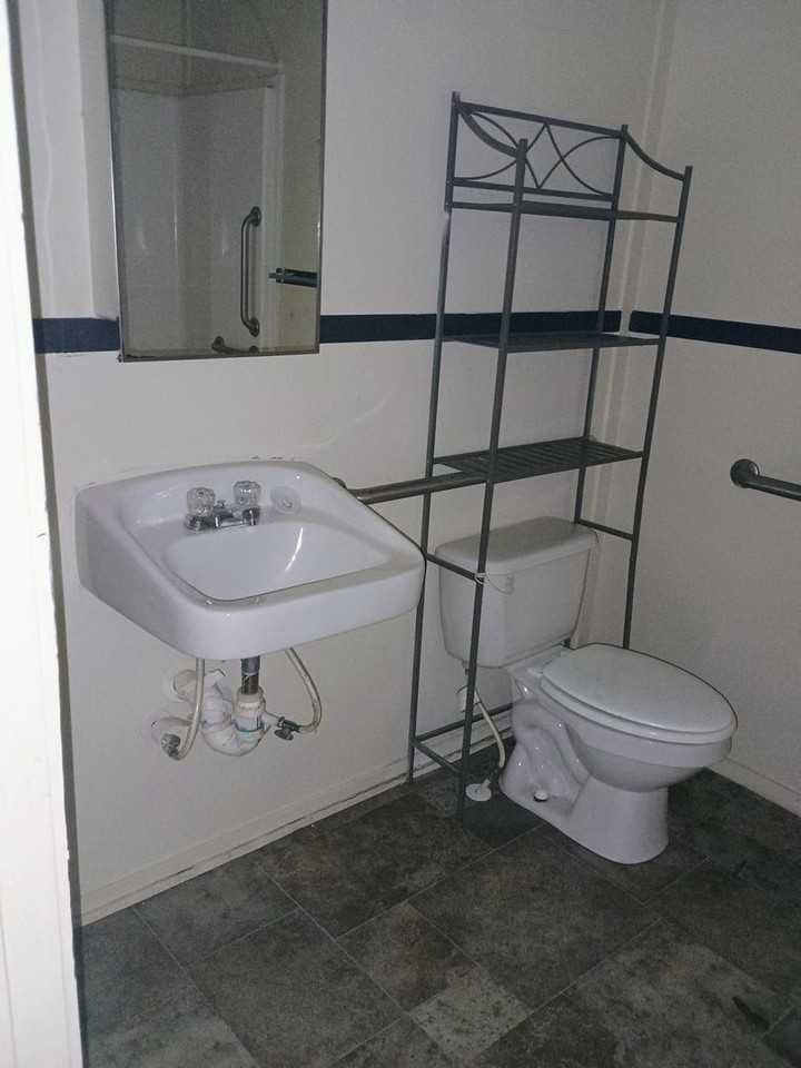 12547 Chapman Rd - Photo 2 of 4