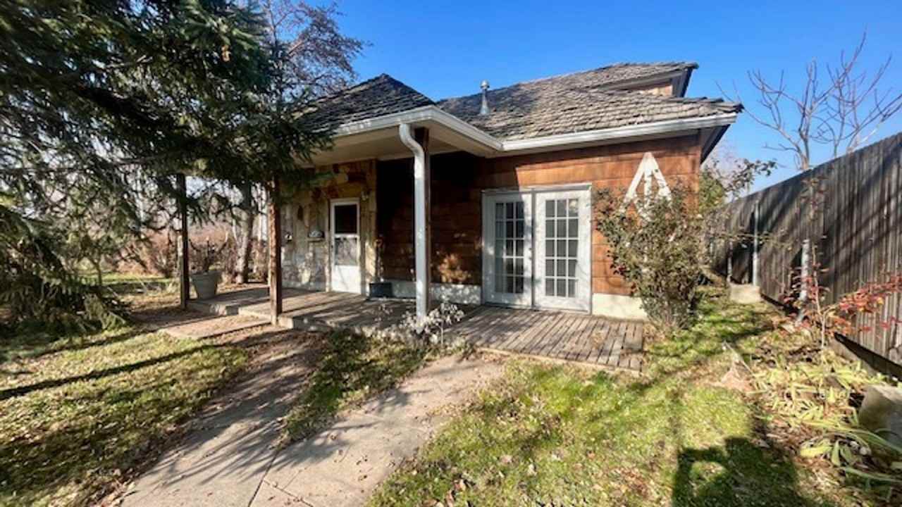 56 W Porter Ln #B - Photo 2 of 15