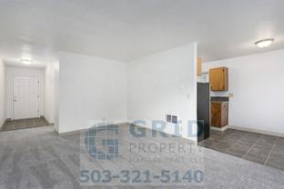 1800 Se Stark St #105 - Photo 1 of 1