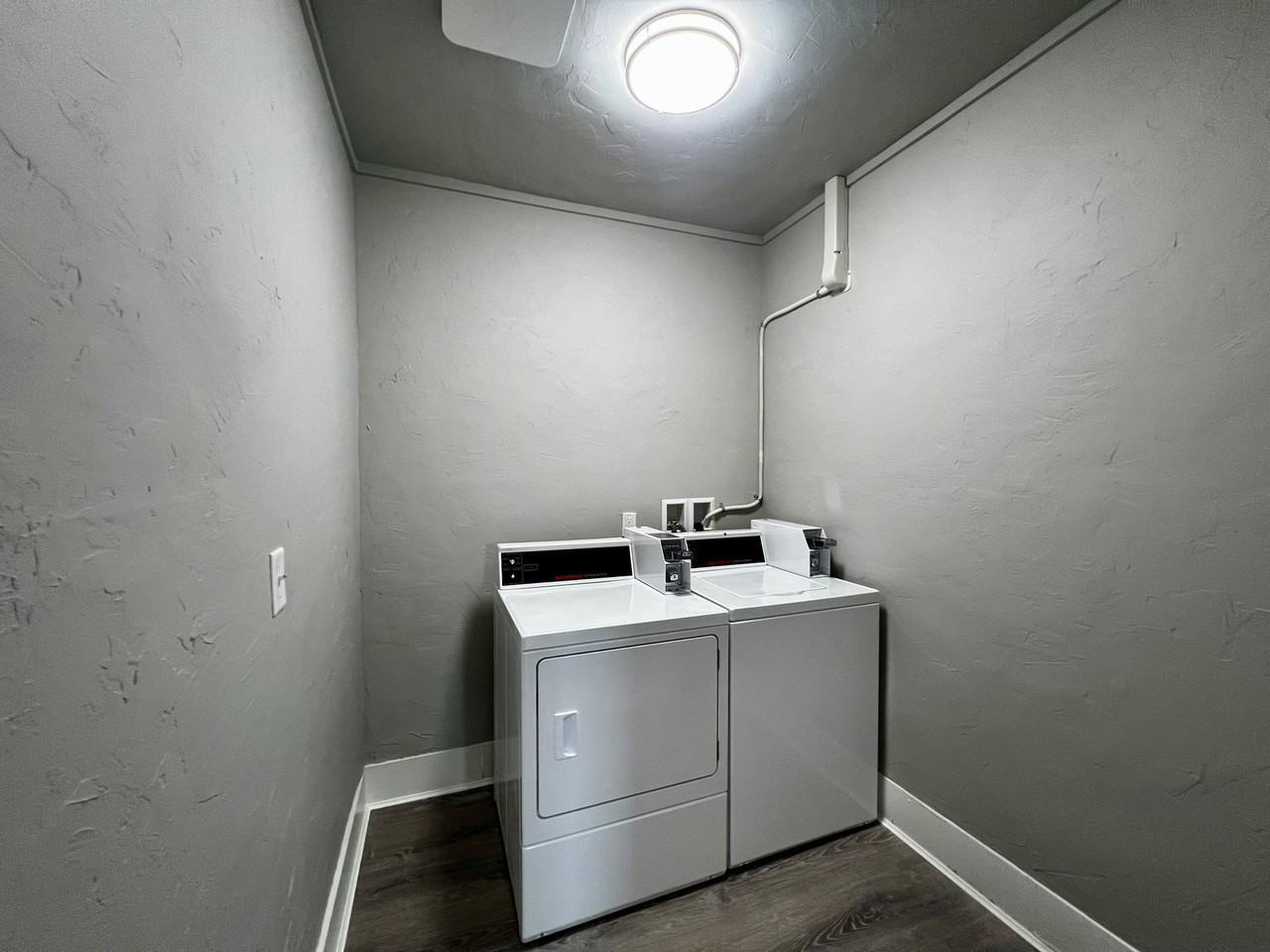 401 Nw Bailey Ave #200 - Photo 6 of 22