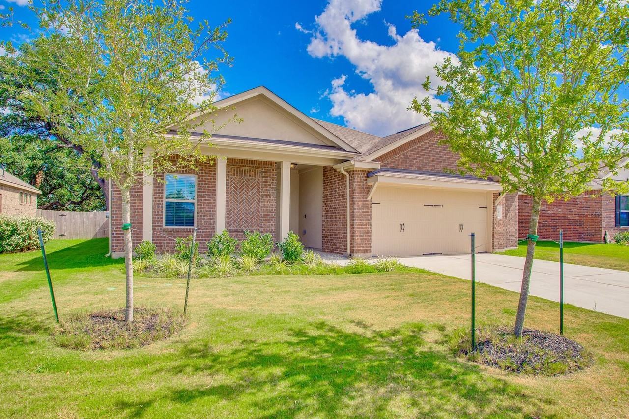 705 Heritage Grove Rd - Photo 3 of 26