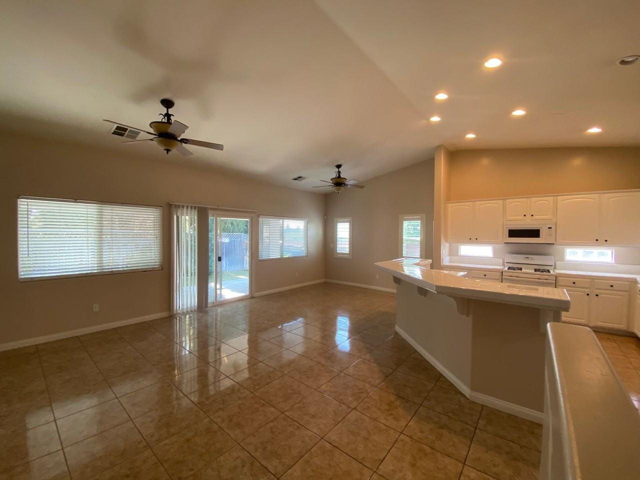 11609 Privet Pl - Photo 2 of 9