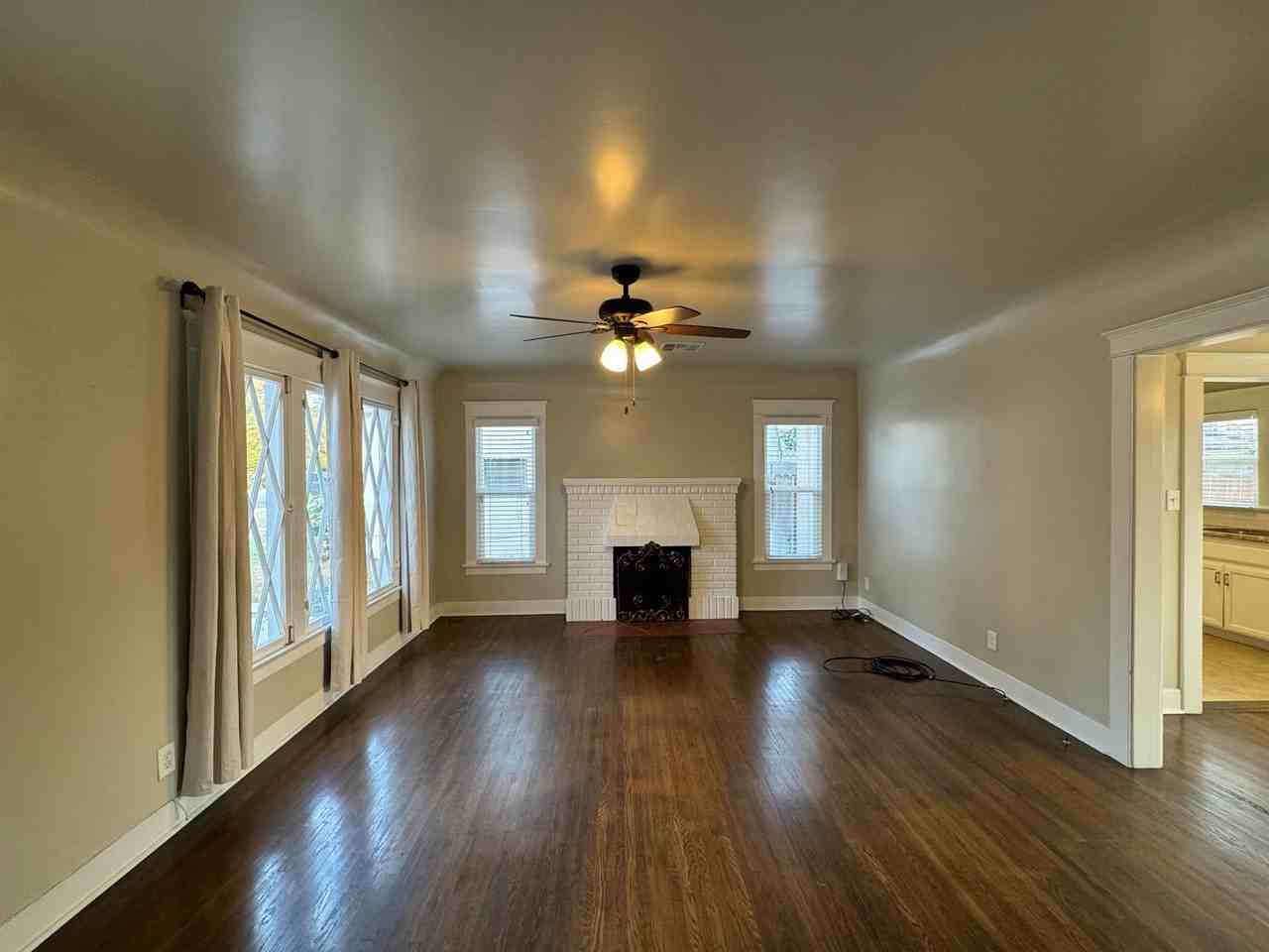 105 Pacific St - Photo 2 of 11