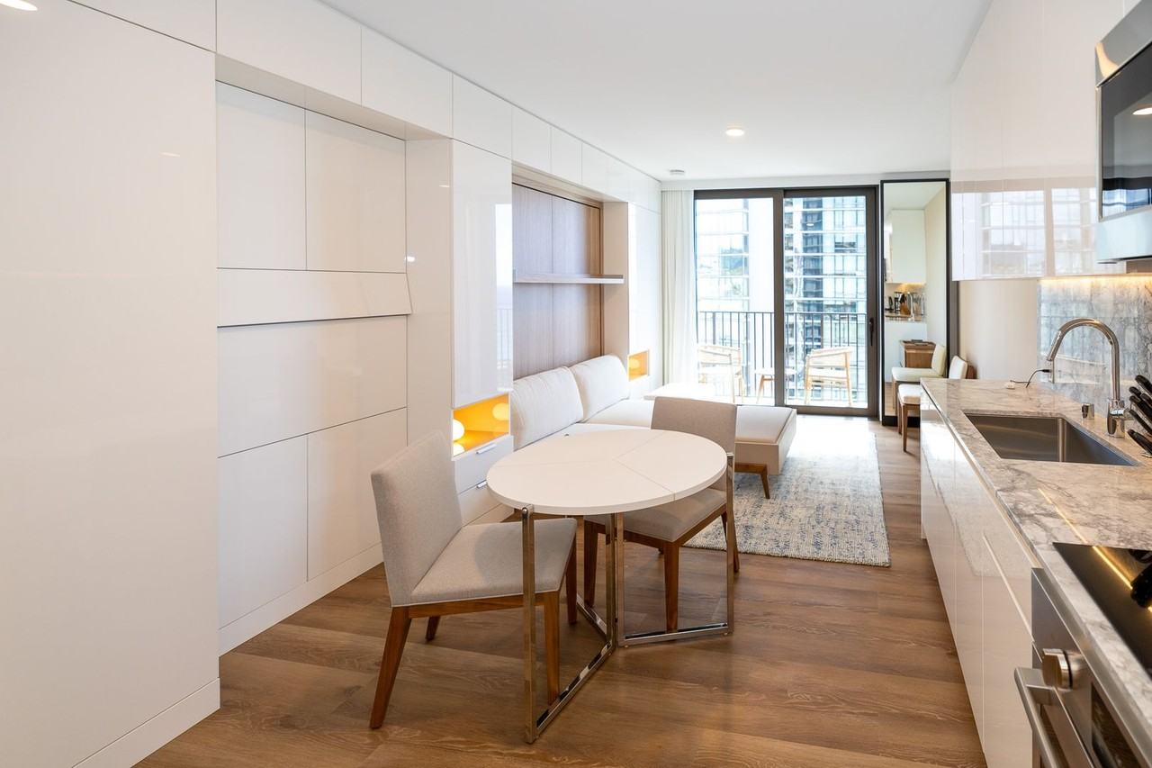 987 Queen St #2708 - Photo 2 of 22