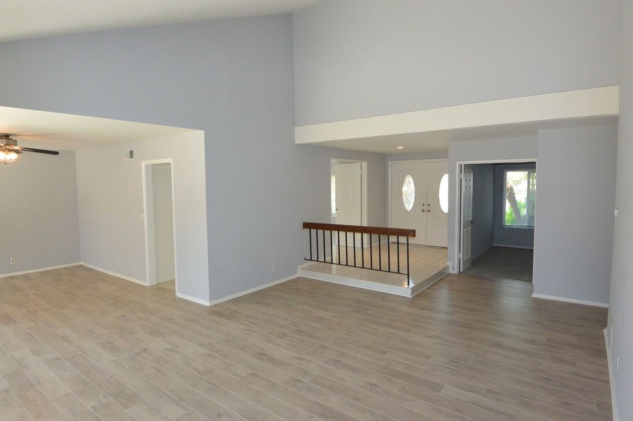 8576 White Fish Cir - Photo 3 of 15
