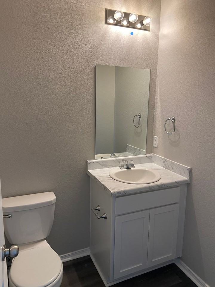 1605 Raden St - Photo 7 of 26