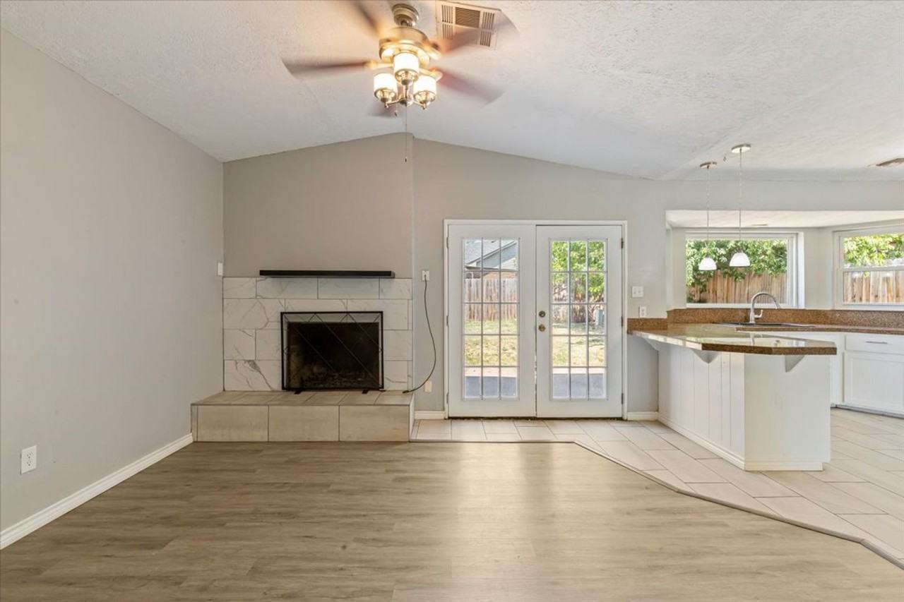 6815 Sw Fenwick Ave - Photo 2 of 19
