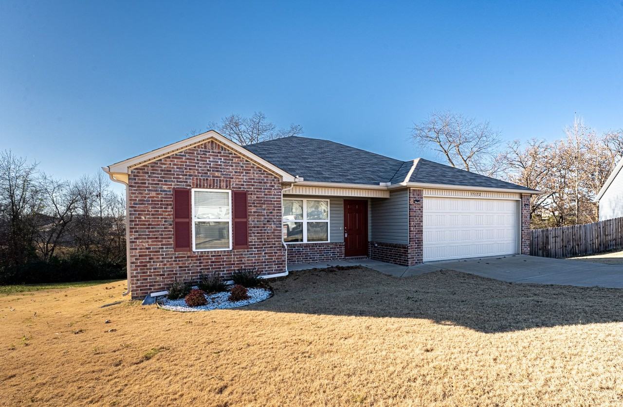 15112 Mills Cv - Photo 2 of 13