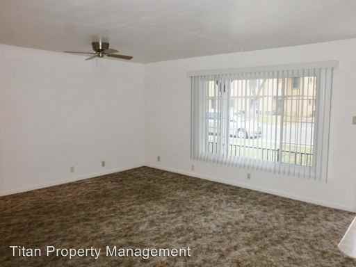 2416 Yreka Ave - Photo 3 of 15