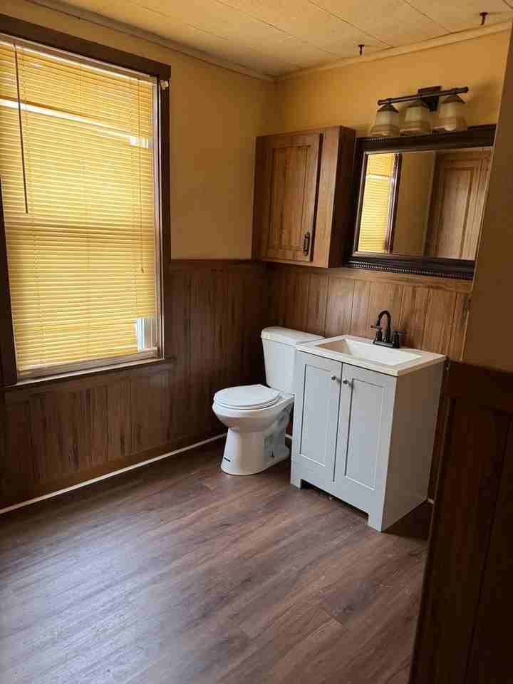 925 Winslow Ave - Photo 3 of 10