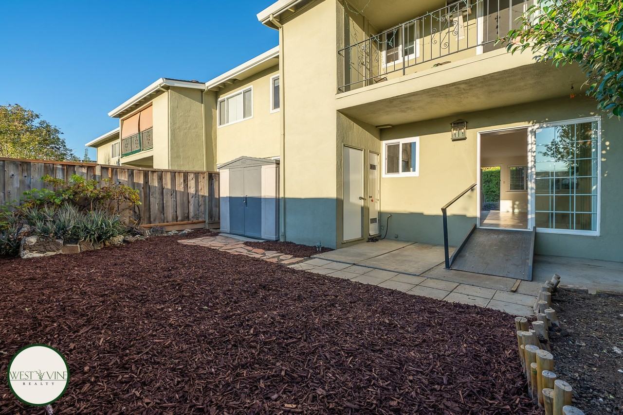 3598 Payne Ave #2