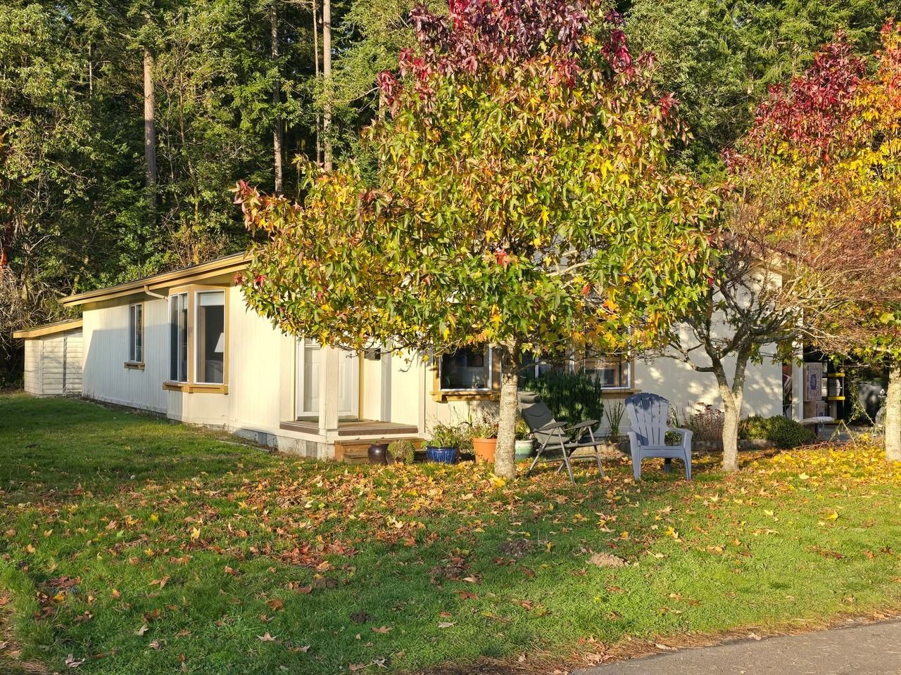2130 Victoria Ave - Photo 2 of 23