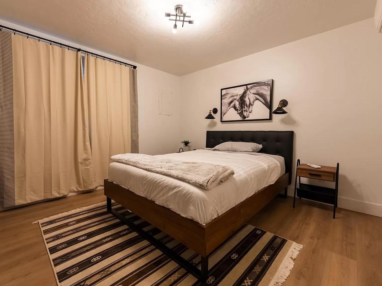 4623 West Catalpa Drive - Photo 3 of 25