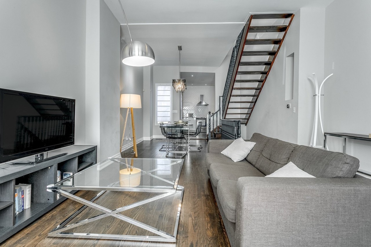 308 Harbord St - Photo 3 of 23