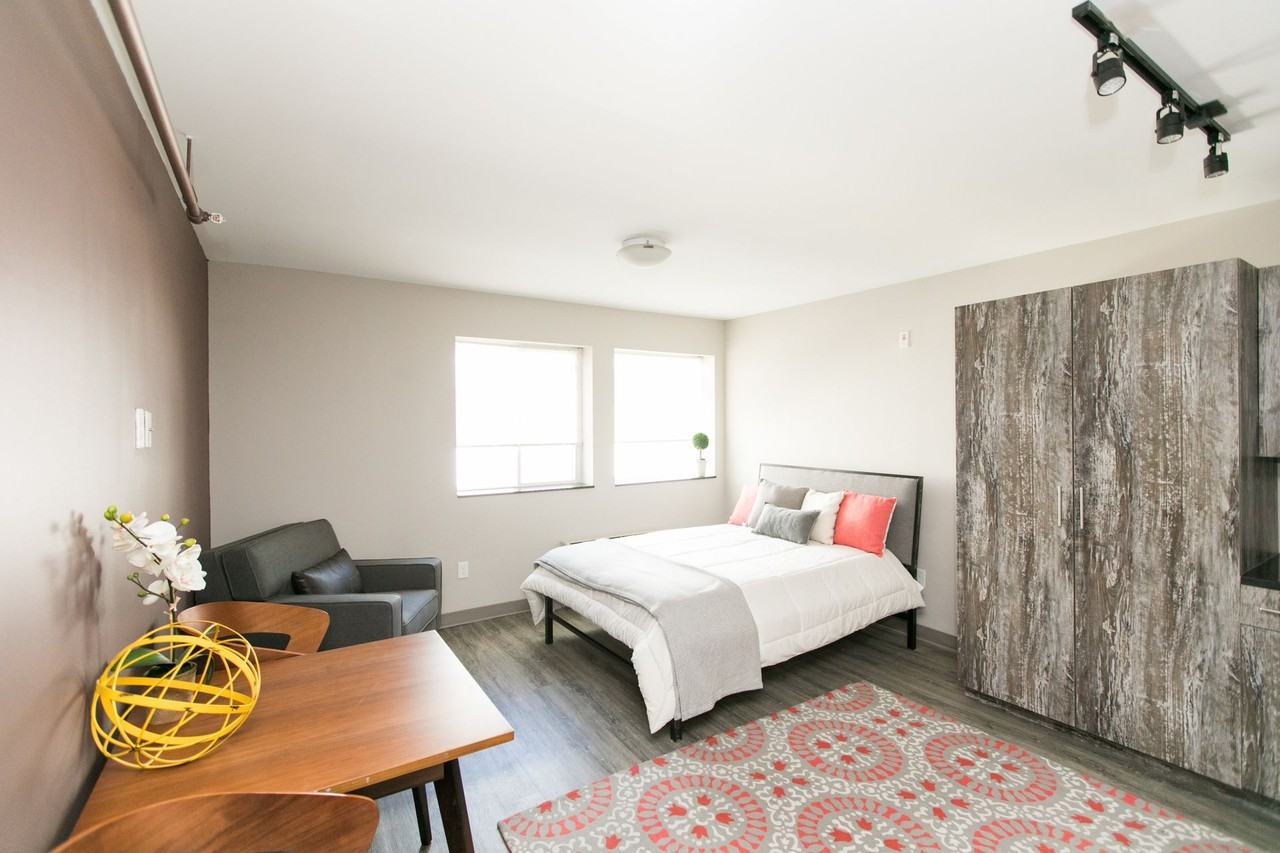 Live 501 - Photo 6 of 6