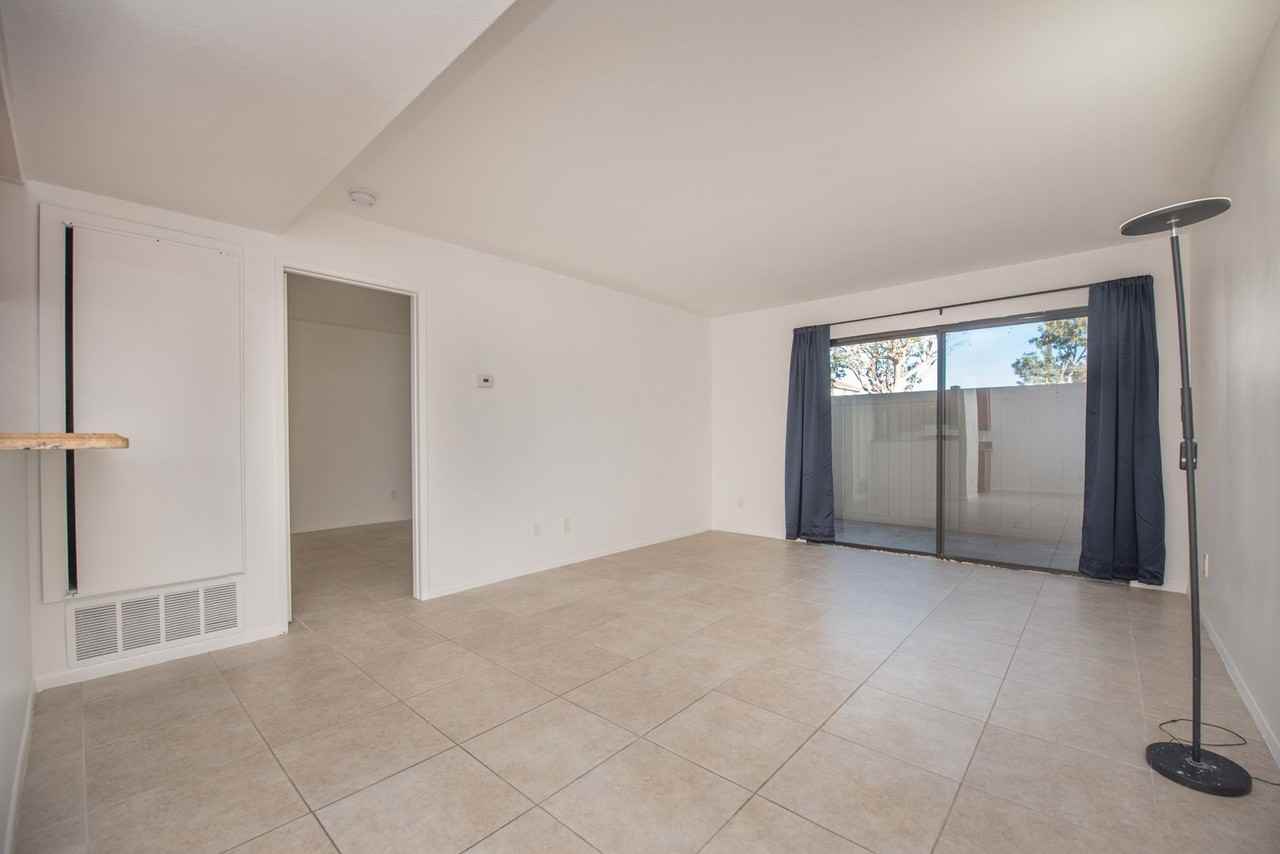 2323 Huntington St #902 - Photo 3 of 32