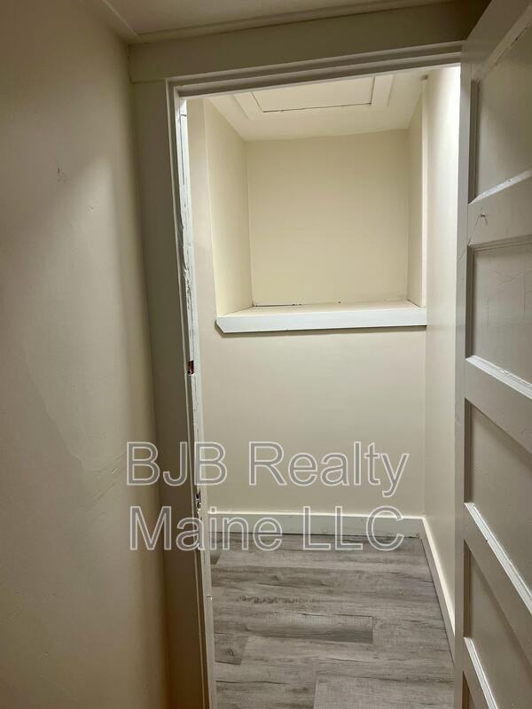 126 Emery St #3A - Photo 2 of 9