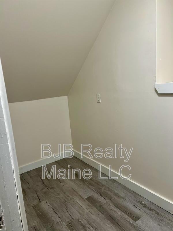 126 Emery St #3A - Photo 5 of 9