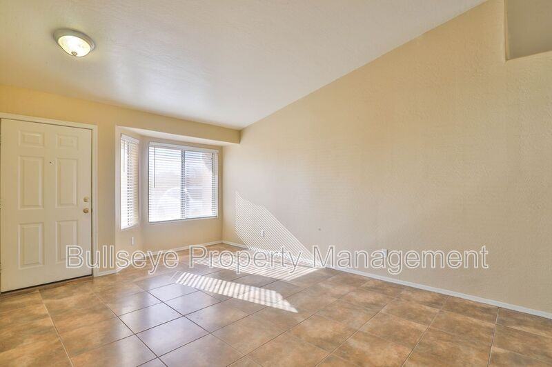 21003 S 194th St - Photo 7 of 34