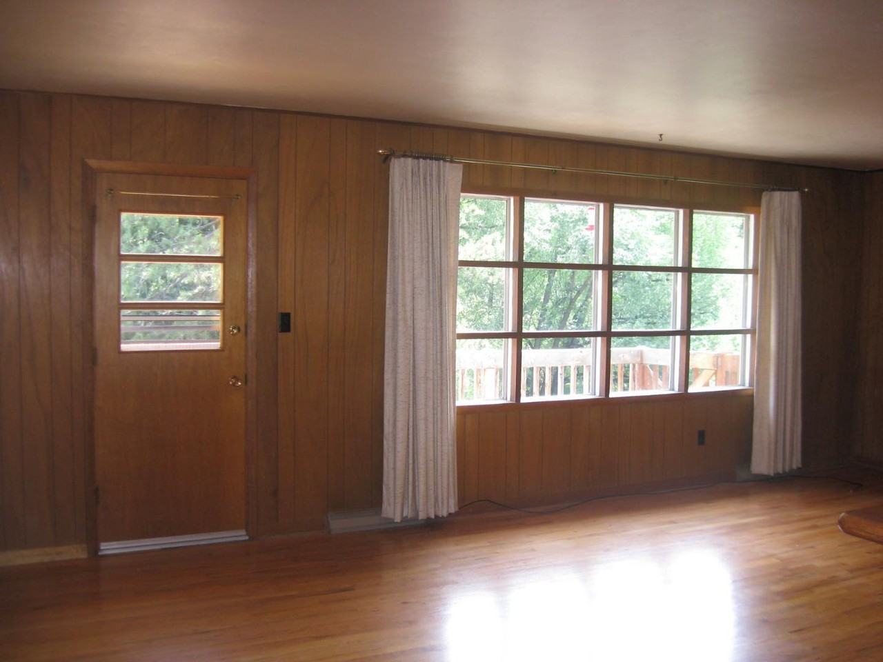 8770 Chipita Park Rd - Photo 2 of 9