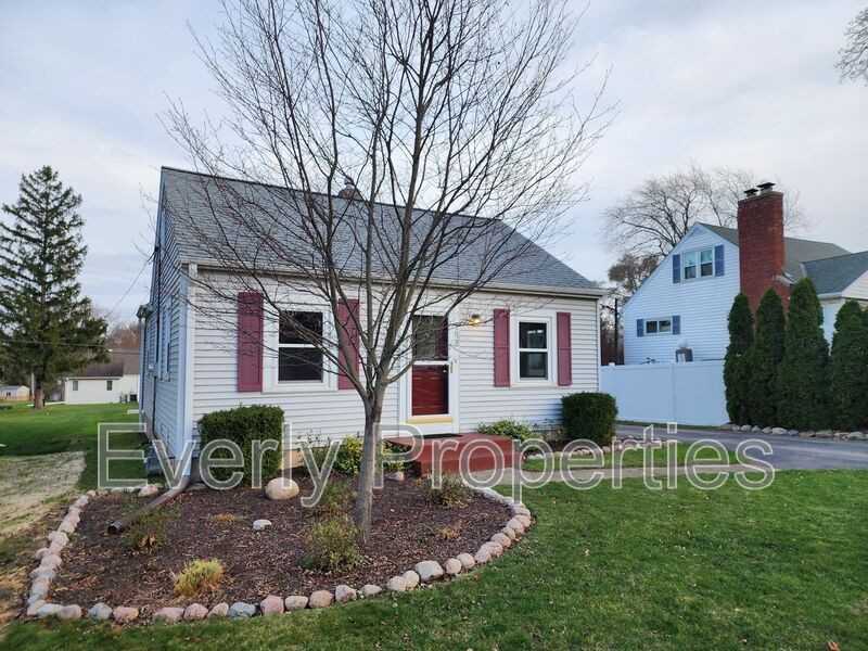 1622 S Berlin Ave - Photo 3 of 28