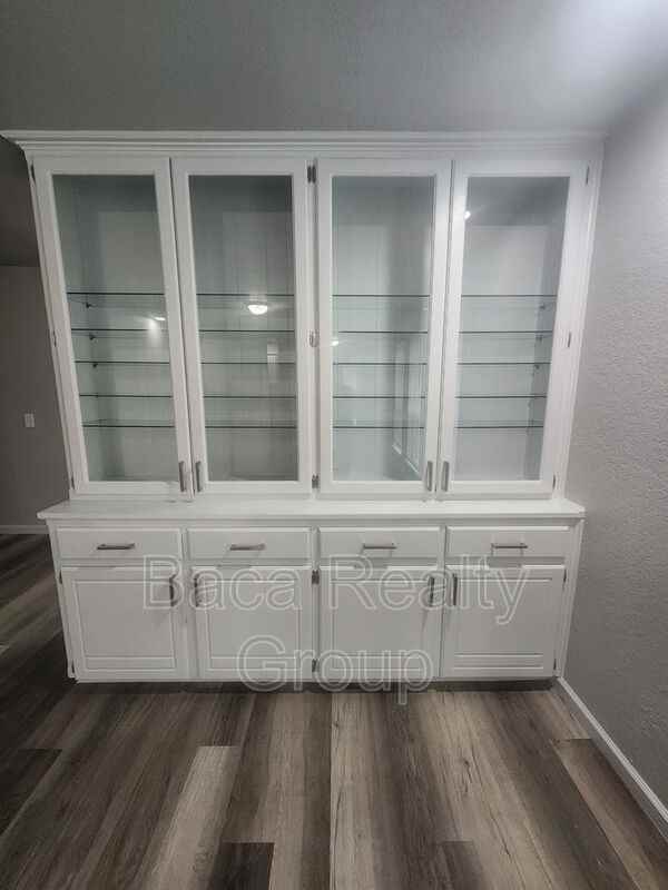 8400 Wakefield St - Photo 3 of 16