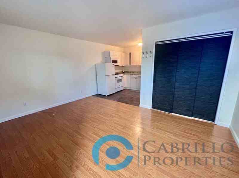 1580 Parrot St #B - Photo 2 of 8