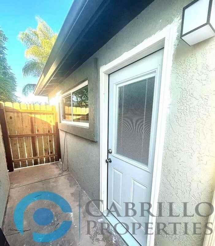 1580 Parrot St #B - Photo 7 of 8