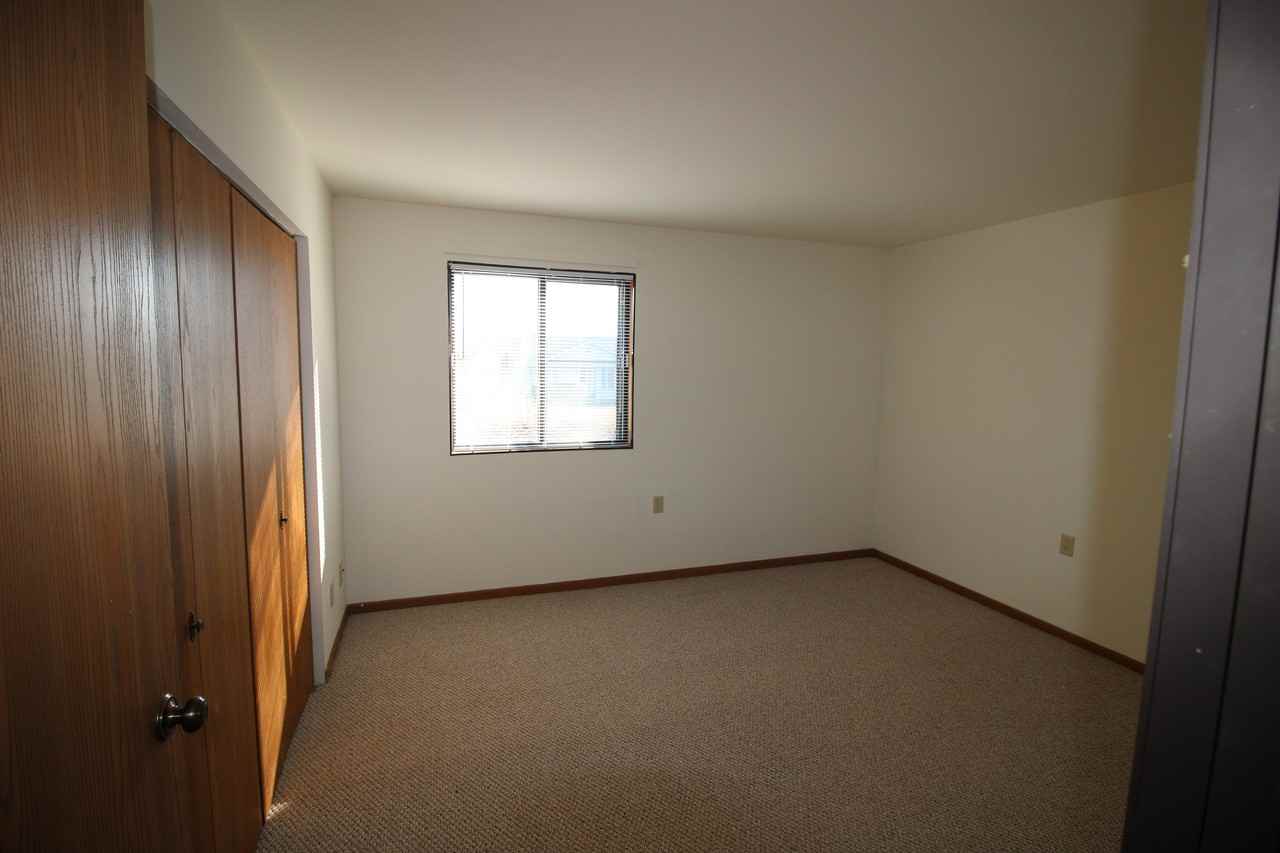 115-131 Carriage Way - Photo 4 of 5