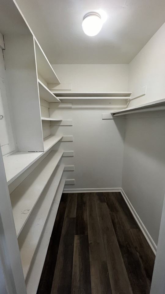 631 Quincy St - Photo 3 of 10