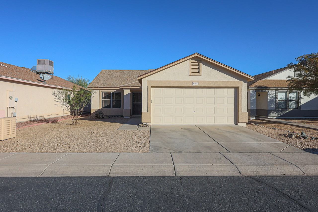 11802 W Columbine Dr - Photo 3 of 21