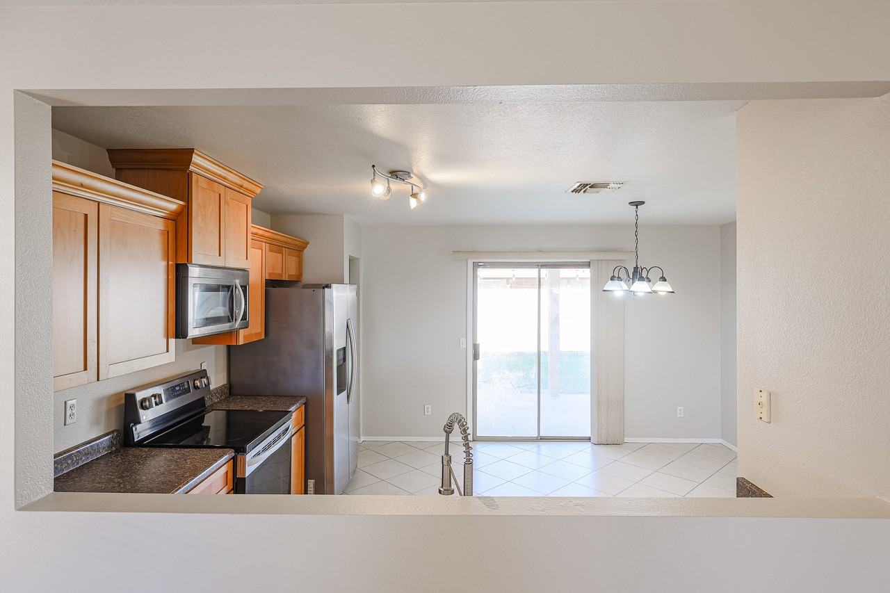 11802 W Columbine Dr - Photo 7 of 21