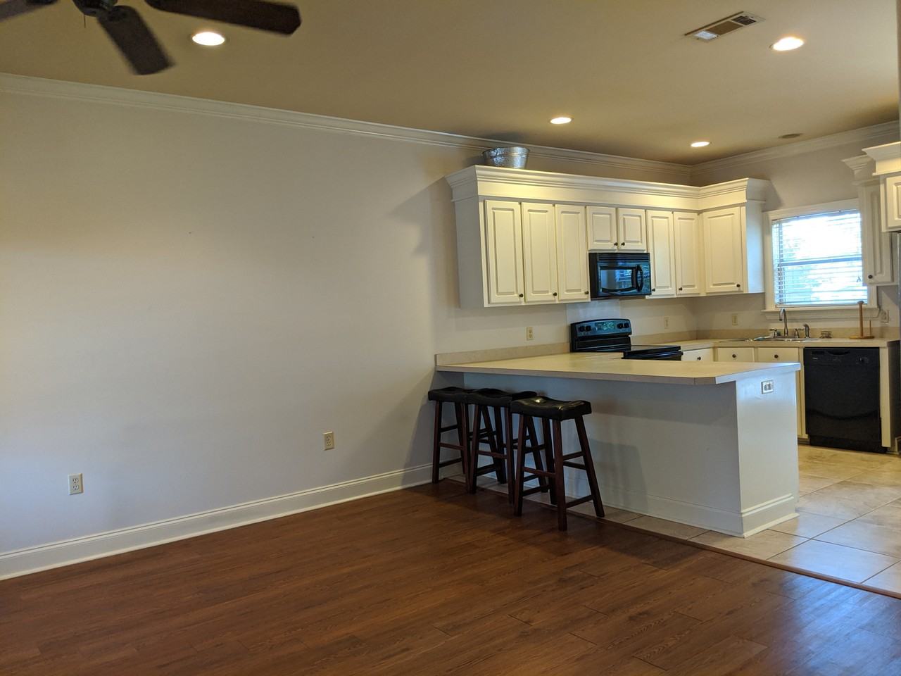 3604 Essex St #2 - Photo 2 of 17