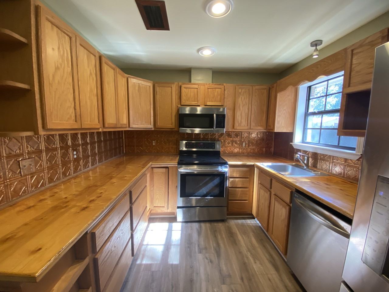 48 Mary Esther Dr - Photo 6 of 29