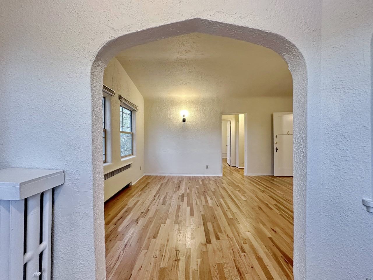 913 Copper Ave Nw - Photo 3 of 22