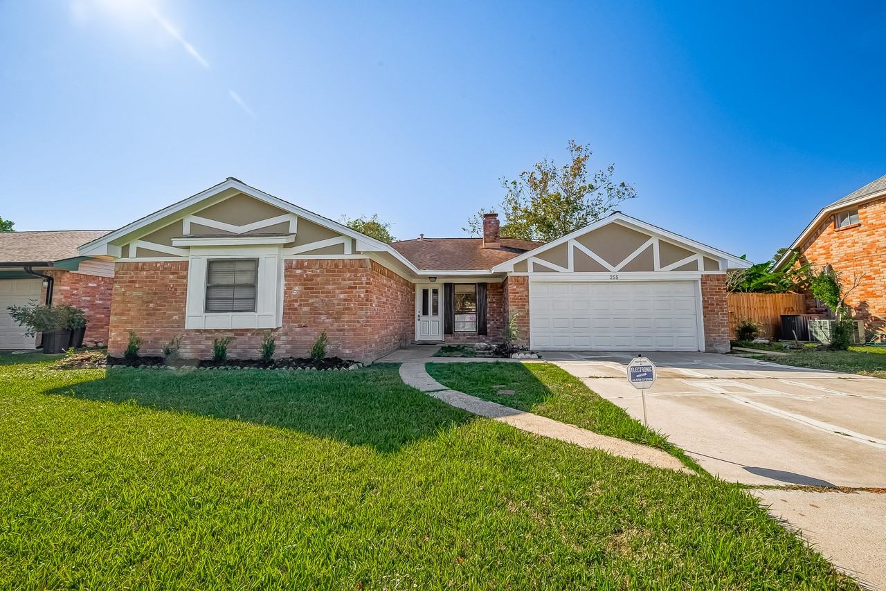 255 Castlegory Rd - Photo 2 of 25