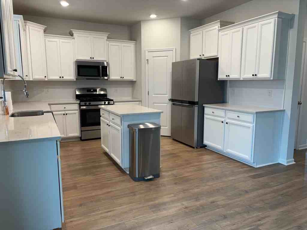 707 Squire Pope Rd - Photo 6 of 46