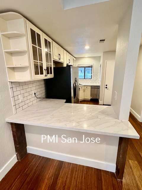 547 Cassatt Way - Photo 3 of 12