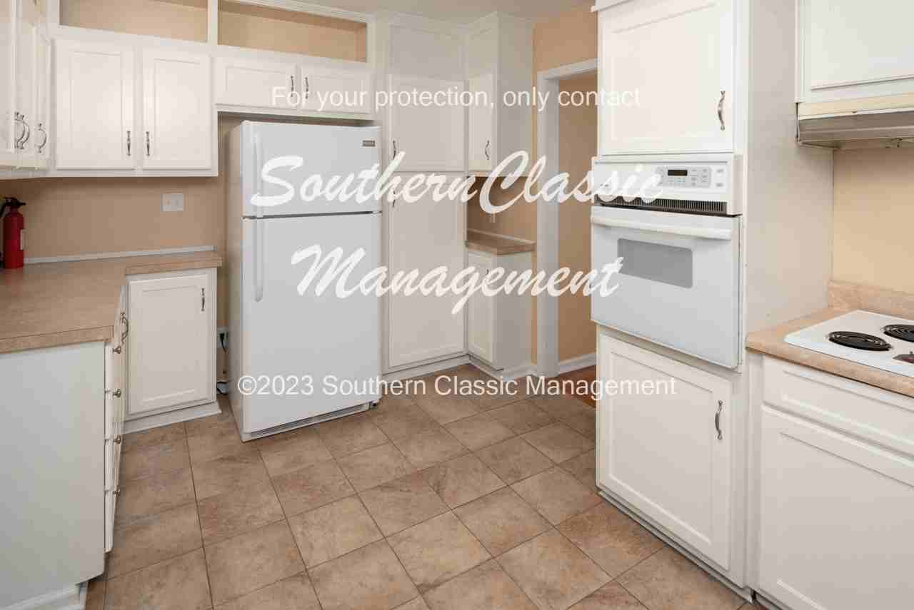 1732 Columbine Rd - Photo 3 of 20